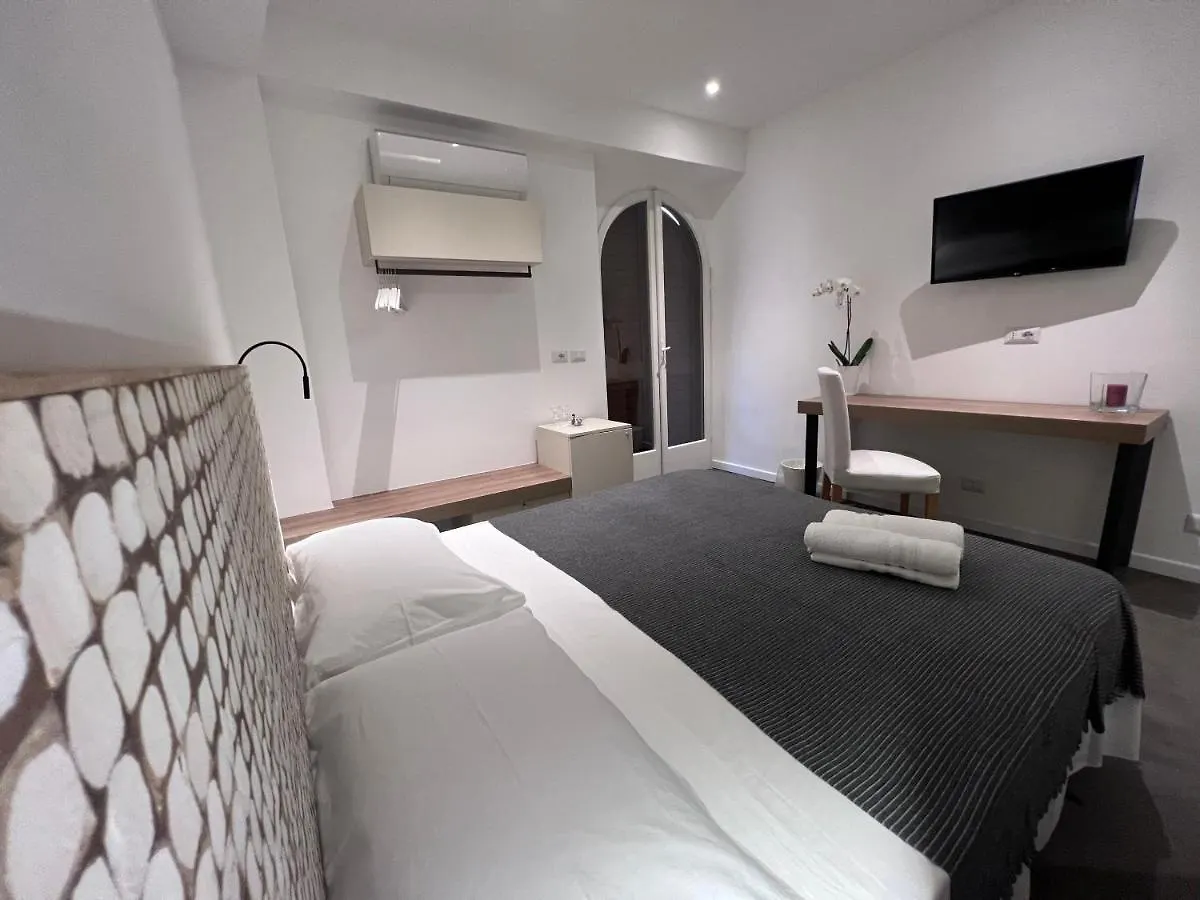 ** Hotel Villa Chiara Taormina Italy