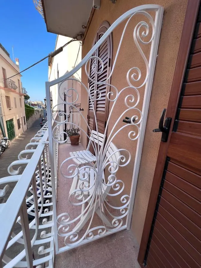 Villa Chiara Taormina 2*,  Italy