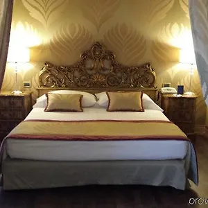 https://amadeus-venice.hotelslidodijesolo.com